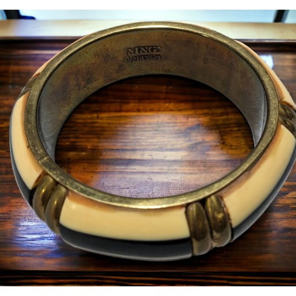 Vintage MNG By Mango Brass Striped Lucite Bracelet - Picture 1 of 15